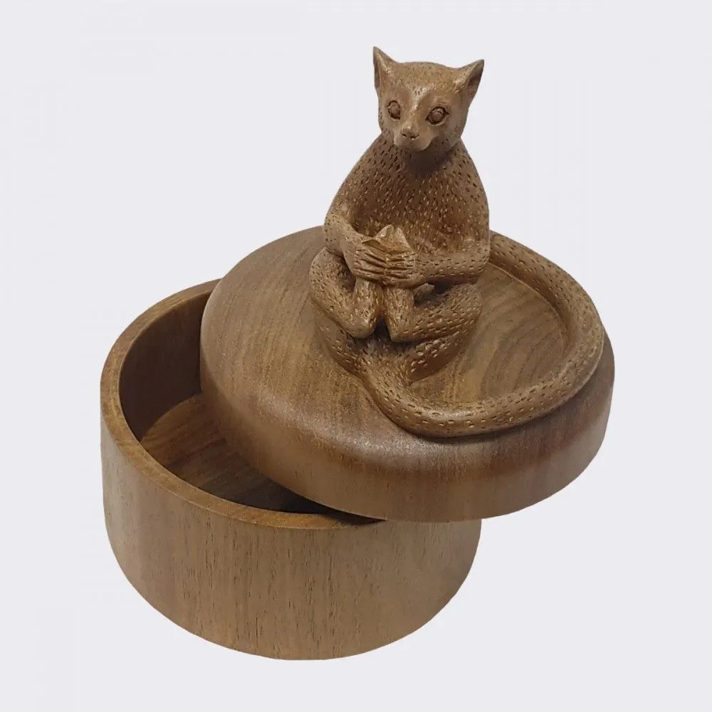 Lemur box by nykanto
