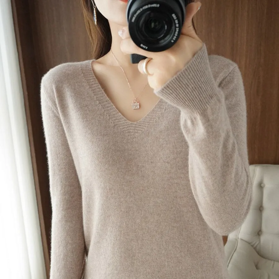 Madeleine |  Pull Col V pour Femme | Doux